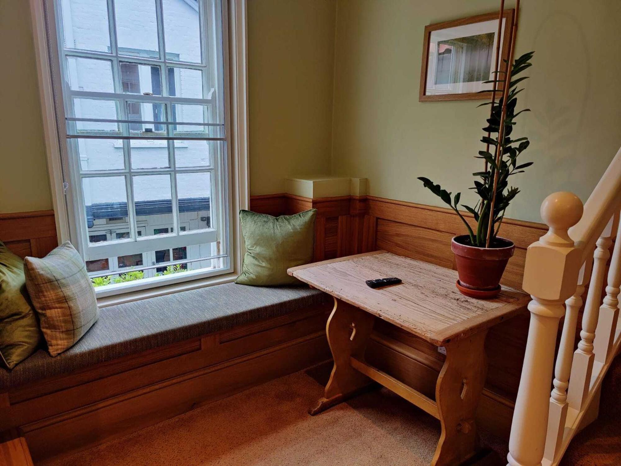 The Crown Hotel Framlingham Room photo